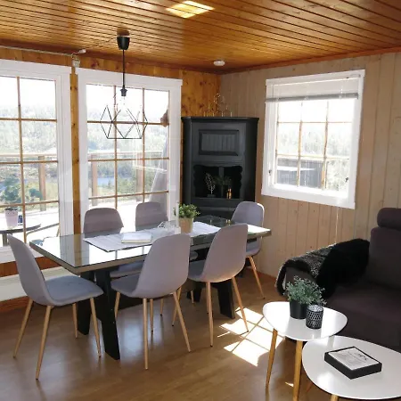 בית נופש Utsikt By Interhome